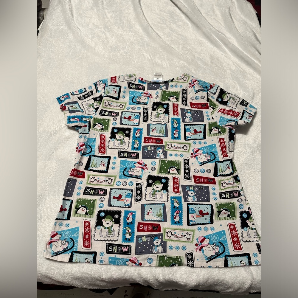 WINTER SCRUB TOP - Picture 3 of 3